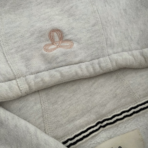 Cream Tna Hooodie - Picture 3 of 4